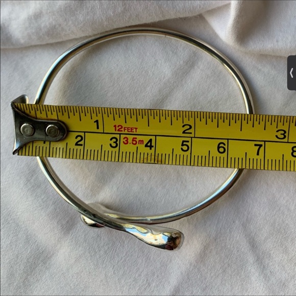 ✨🌸HOST PICK 🌸✨Sterling silver vintage rigid bangle tear drops 7” - Picture 7 of 9